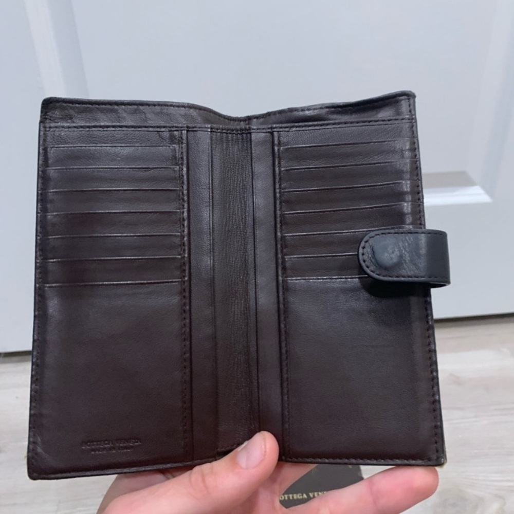 Bottega Veneta Intrecciato Dark Brown Wallet with Coin Purse - Picture 6 of 10